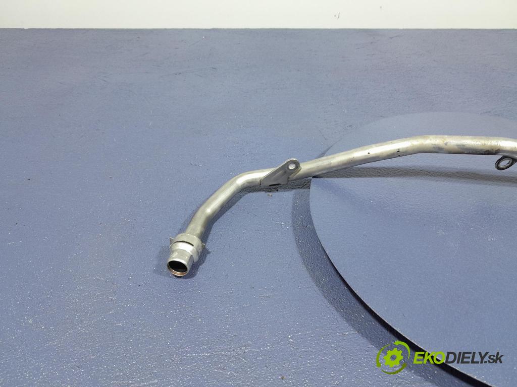 Mercedes S-klasa 2021 trubka Chladič: