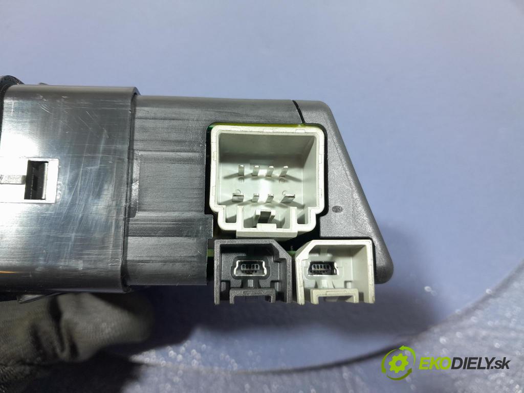 Jeep Cherokee 2016 instalace Elektrický: 68146070AD