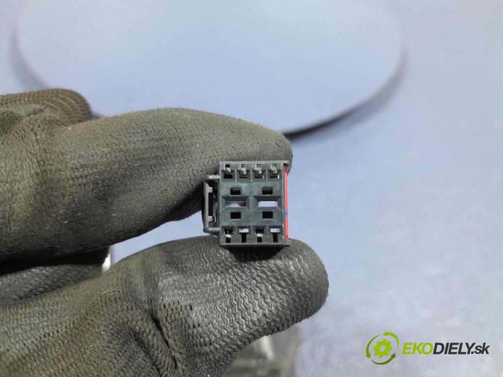 Jeep Cherokee 2016 zpětné zrcátko Vlevo, odjet: 