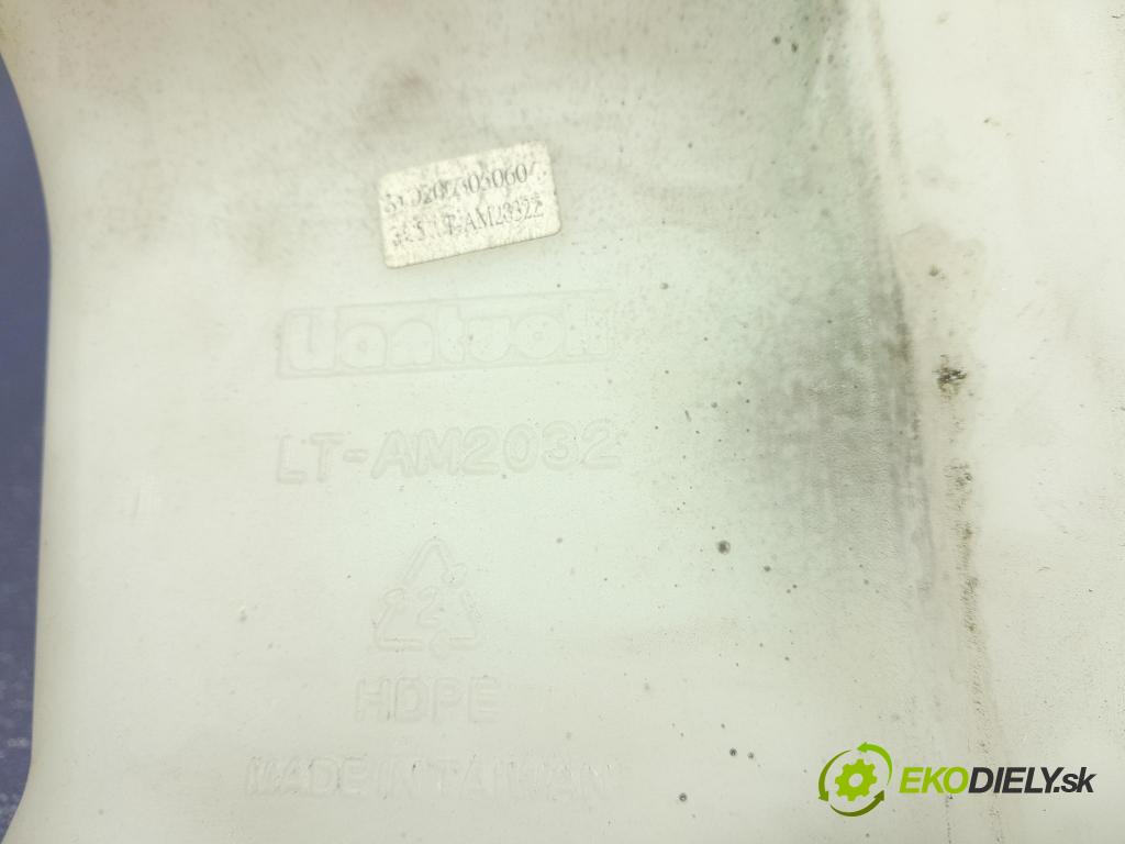 Jeep Cherokee 2016 nádržka Podložka: 