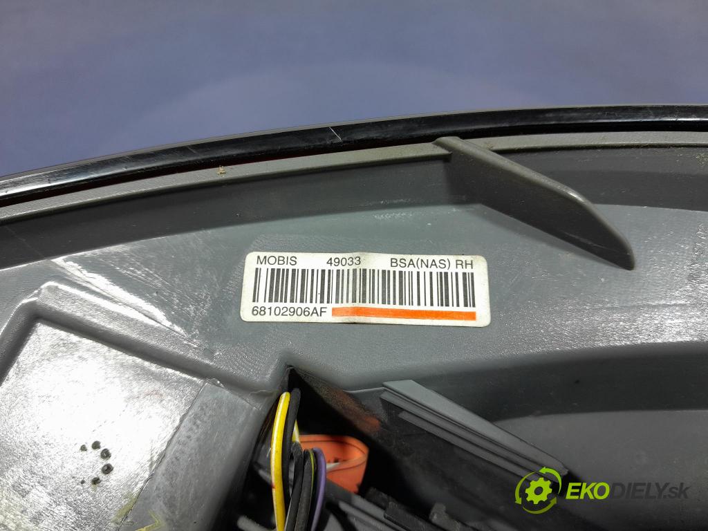 Jeep Cherokee 2016 světlo Zad: Práva: Mimo: 68102906AF