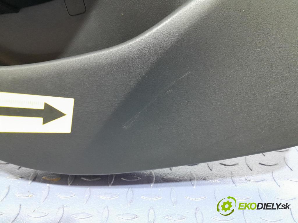 Mazda 3 2021 Tapacír: dveře Zad: levá