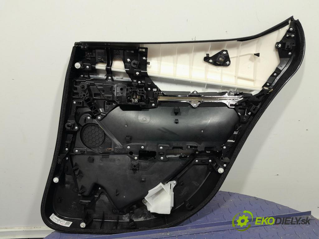 Mazda 3 2021 Tapacír: dveře Zad: levá