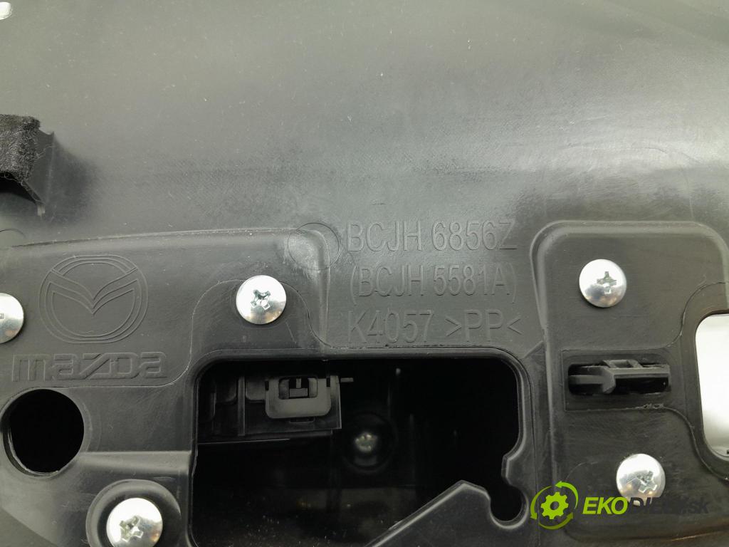 Mazda 3 2021 Tapacír: dveře Zad: levá 