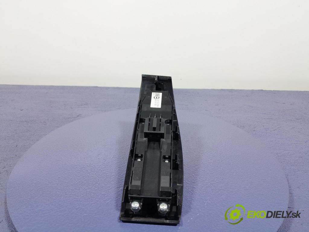 Mazda 3 2021 Přepínač Sklenka: BDMC 66 350A