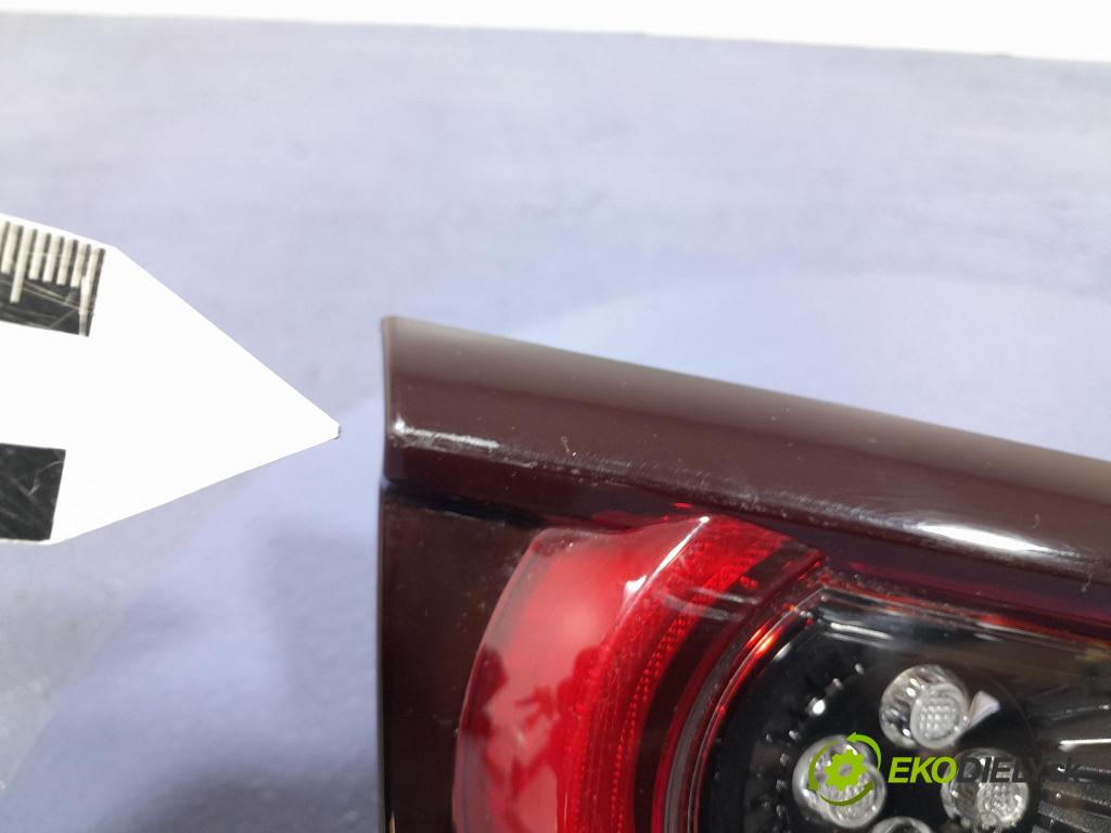 Mazda 3 2021 světlo Zad: levá Uvnitř BCKC-513G0