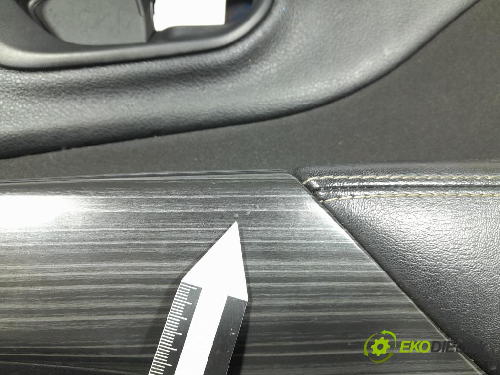 Jeep Cherokee 2016 Čalounictví: dvere Predné Prava: 68141925AB