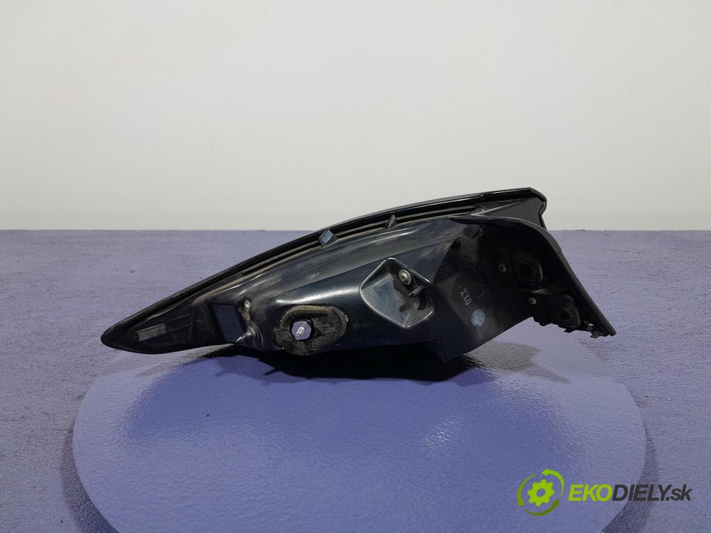 Mazda 3 2021 světlo Zad: Práva: Mimo: BCKC-51150