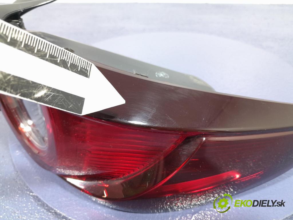 Mazda 3 2021 světlo Zad: Práva: Mimo: BCKC-51150