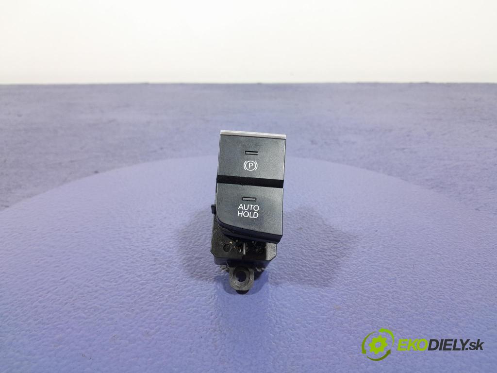 Mazda 3 2021 Přepínač Brzda: Manuál BDGF-66EP0A