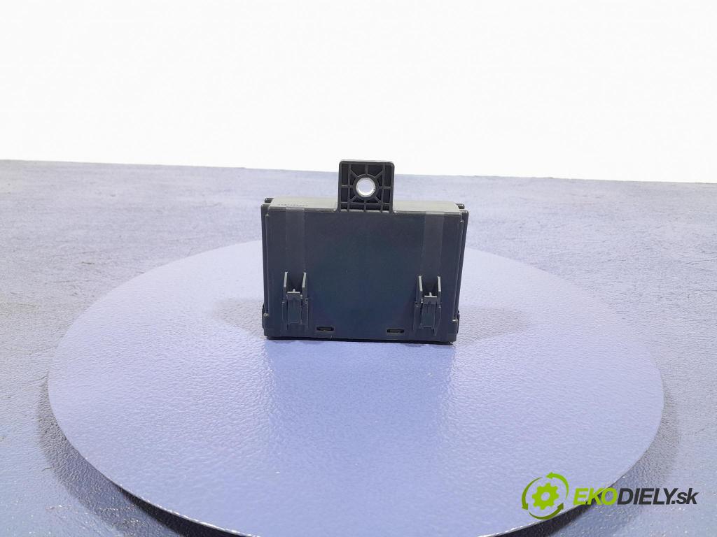 Mazda 3 2021 řídící jednotka BCKA 675LO F