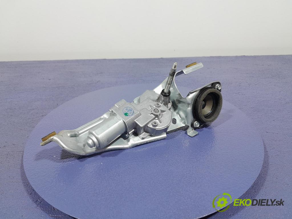 Mazda 3 2021 motorek Stěrače: Zad: