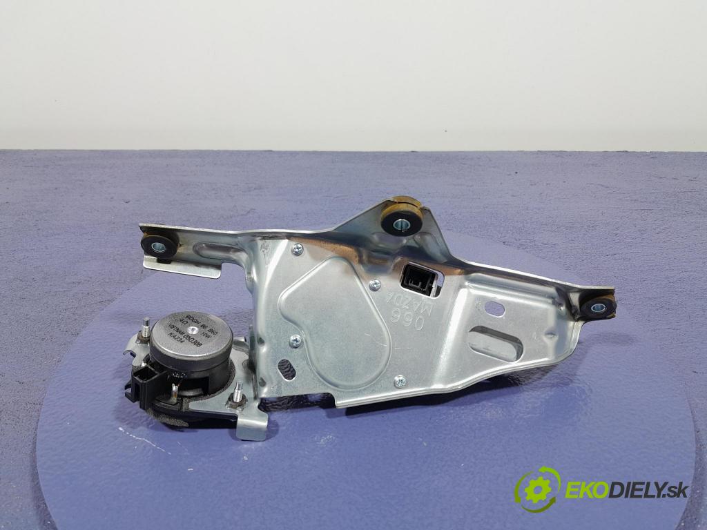 Mazda 3 2021 motorek Stěrače: Zad: