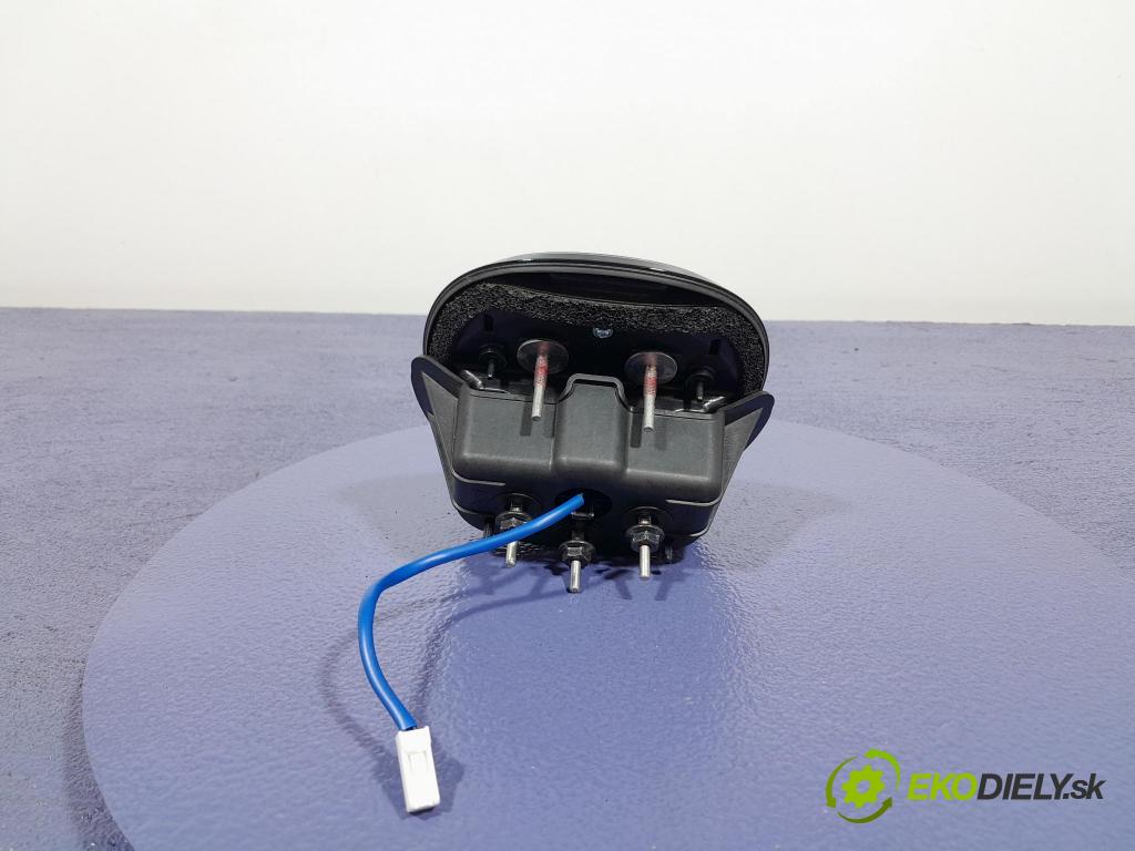 Mazda 3 2021 rukoväť Klapky: Zadná: BDMT-50854