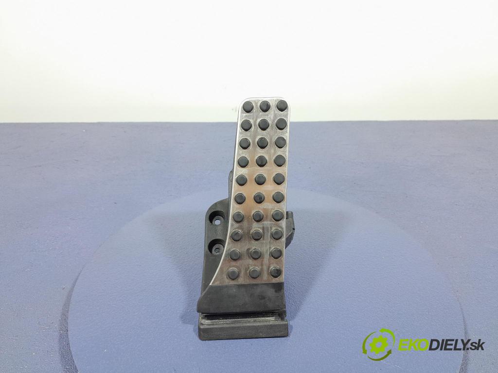 Mercedes S-klasa 2021 pedal Plyn: A2233000100