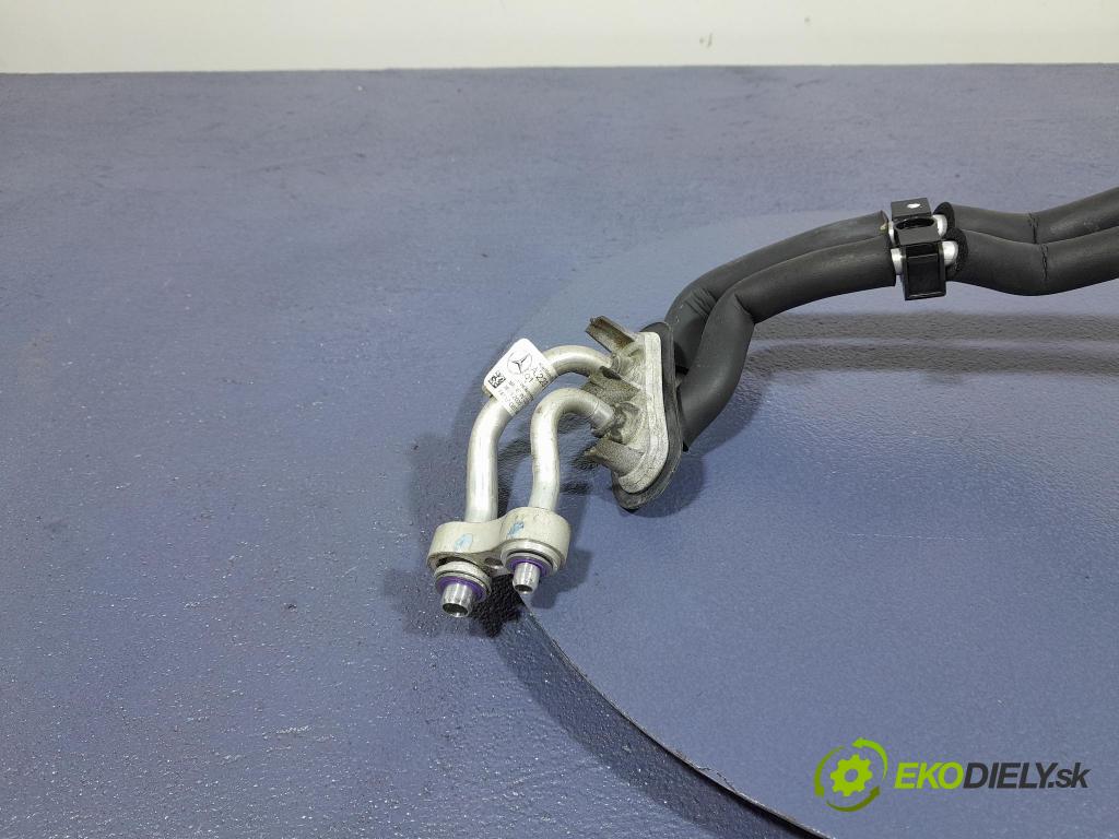 Mercedes S-klasa 2021 rúrka Klimatizácia: A2238304402