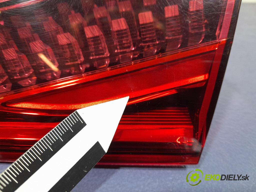 Mercedes S-klasa 2021 svetlo / reflektor zad Prava: Vnútri: A2239063000