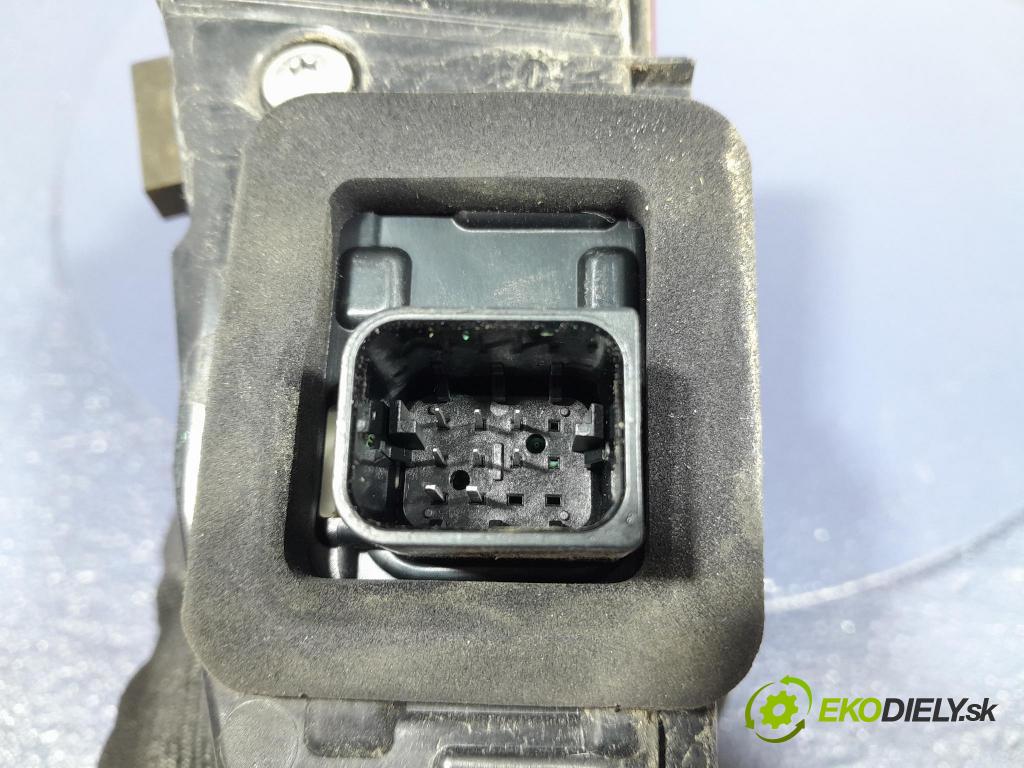 Mercedes S-klasa 2021 svetlo / reflektor zad Prava: Vnútri: A2239063000