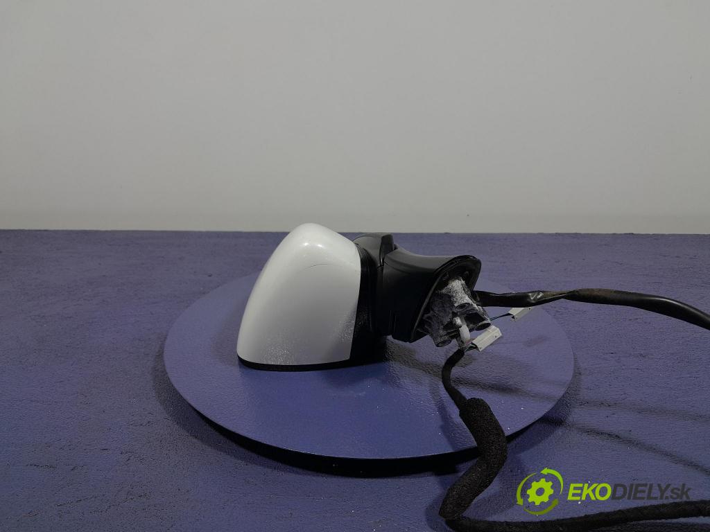 Mazda 3 2021 zrkadlo Vľavo: 045562