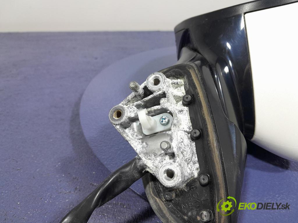 Mazda 3 2021 zrkadlo Vľavo: 045562