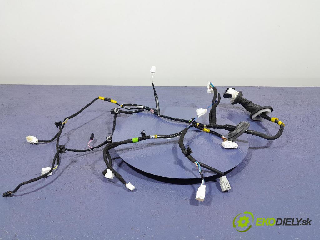 Mazda 3 2021 instalace Elektrický: BERJ-67-A30