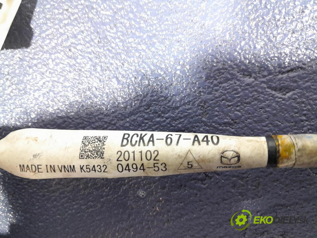 Mazda 3 2021 rukoväť Predné ľavá