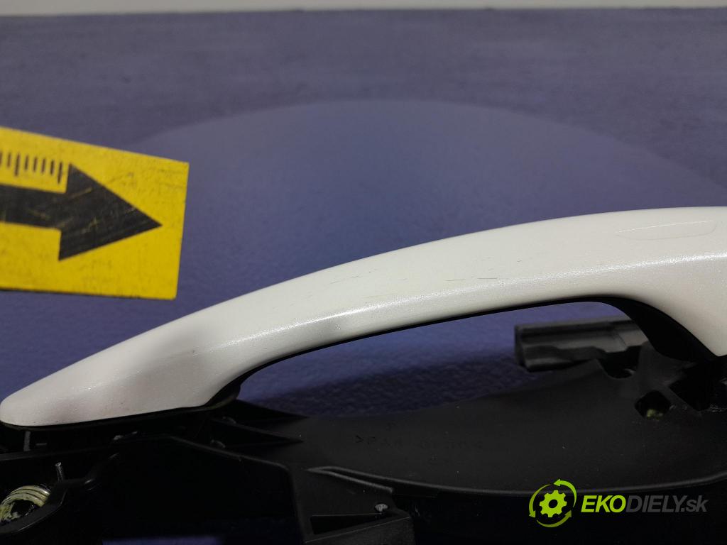 Mazda 3 2021 klika před levá 