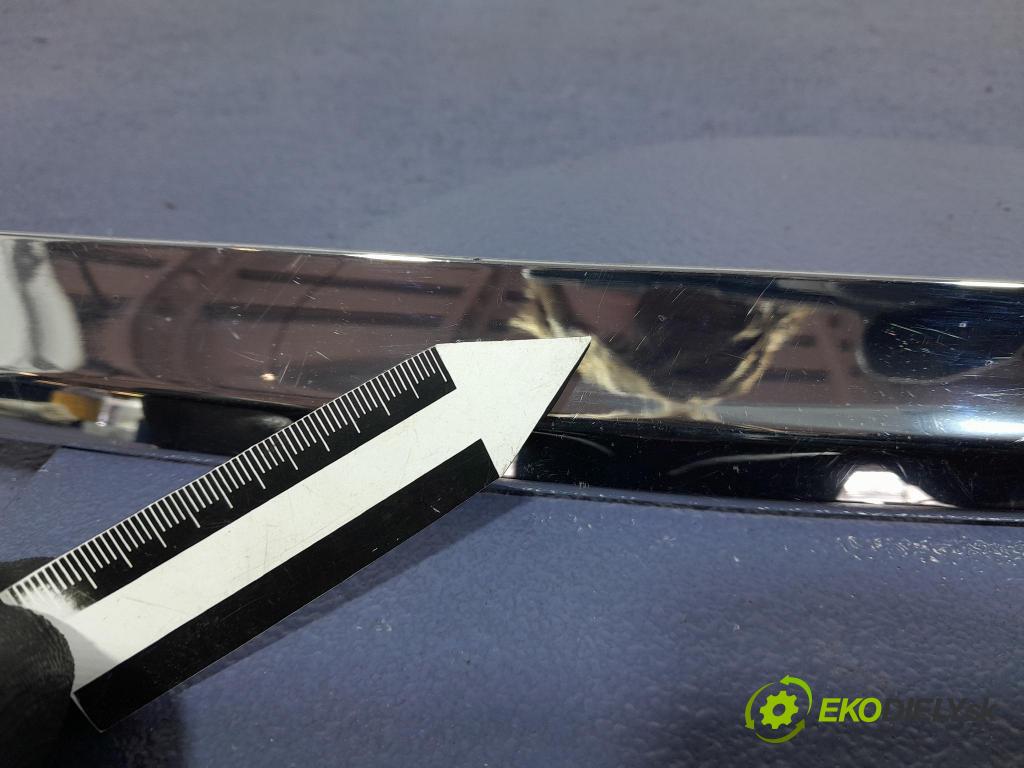 Mercedes S-klasa 2021 lišta kufr A2237572200