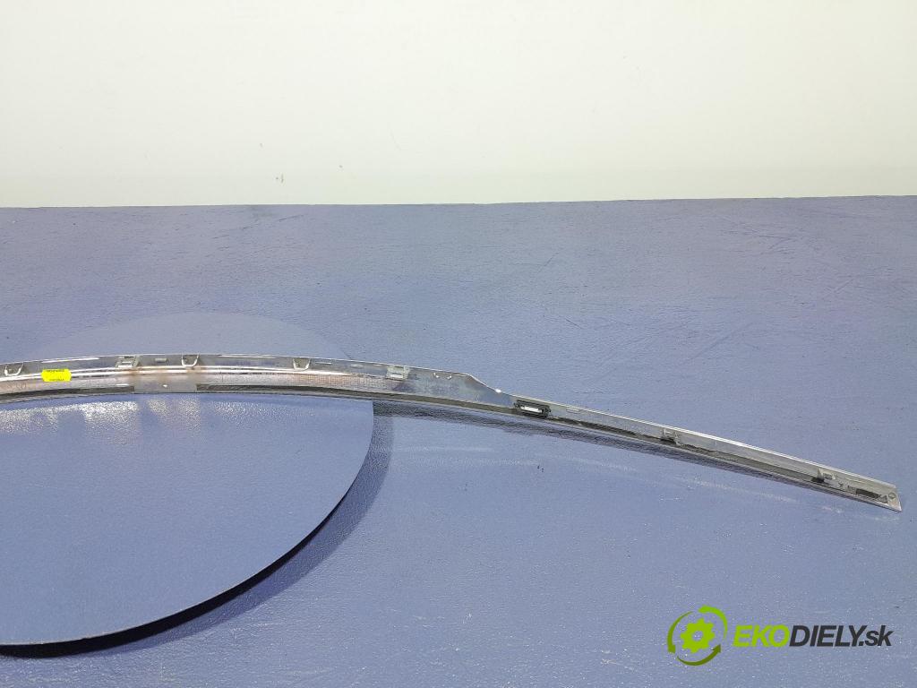 Mercedes S-klasa 2021 lišta kufr A2237572200