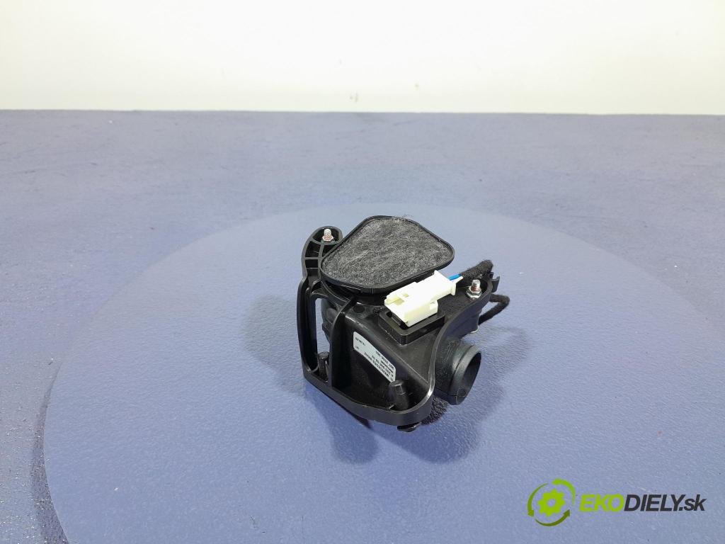 Mercedes S-klasa 2021 ventilátor Vzduch: A2239065802