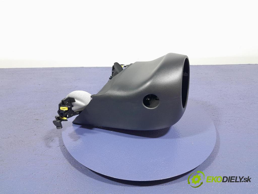 Mazda 3 2021 kryt Plast: Interiéry: BDGF-64357