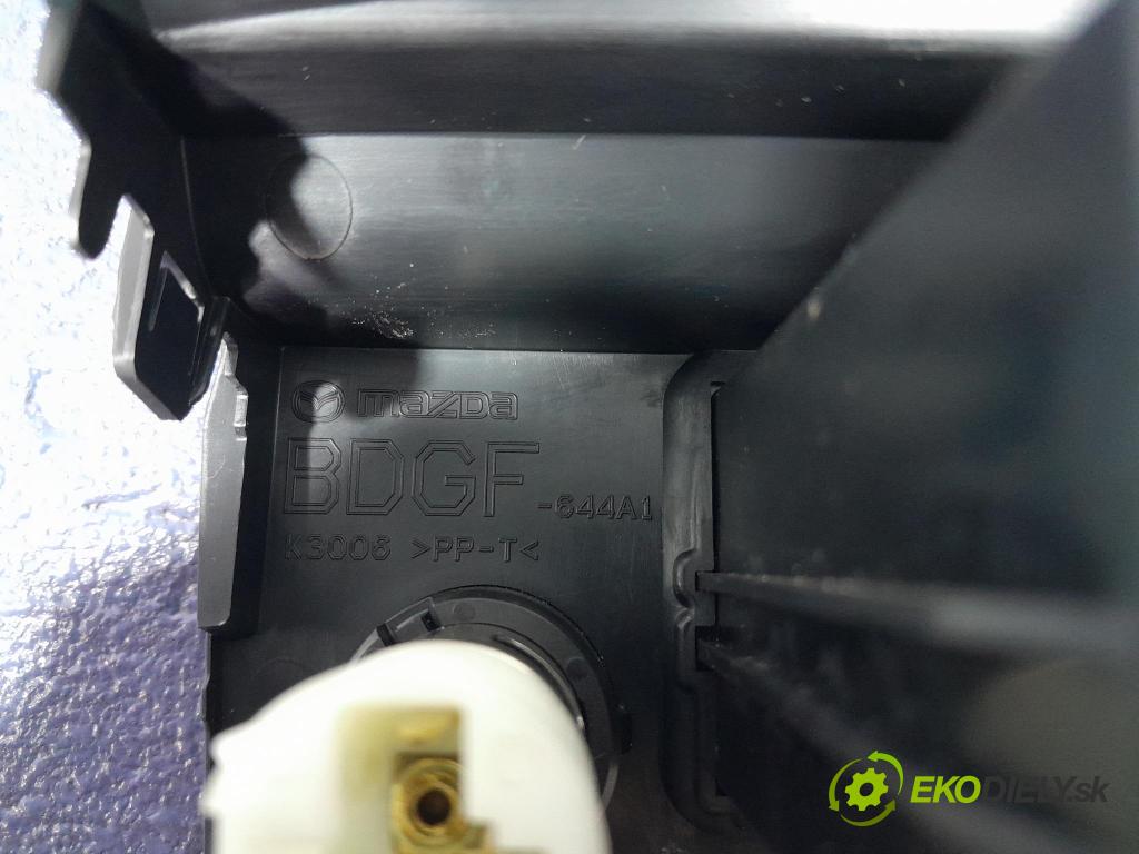 Mazda 3 2021 inštalácia Elektrický: BDGG-69U0