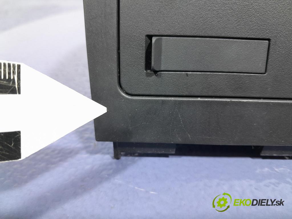 Mazda 3 2021 inštalácia Elektrický: BDGG-69U0