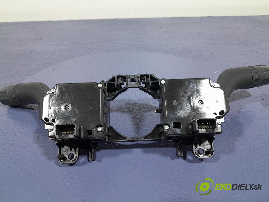 Mazda 3 2021 prepínač Komplex: BDENA 1F