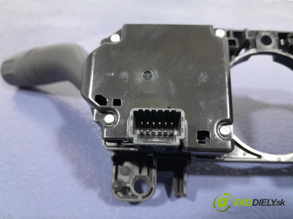 Mazda 3 2021 prepínač Komplex: BDENA 1F