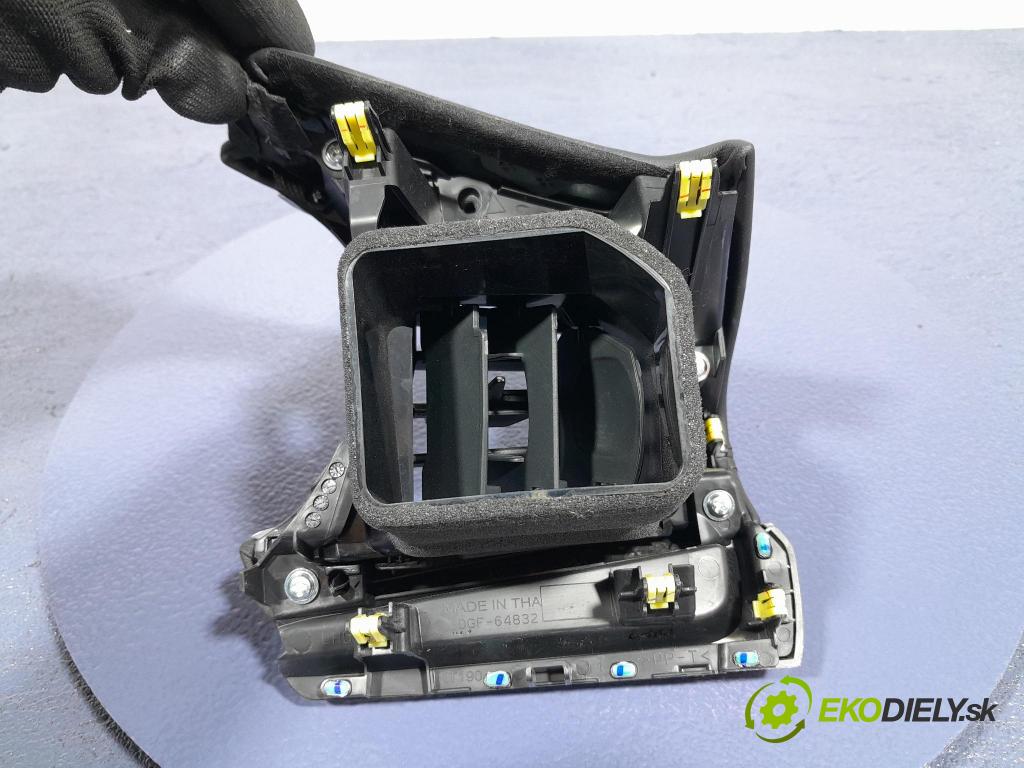 Mazda 3 2021 GRIDS: Prúd vzduchu: Vzduch: BDGF-64830