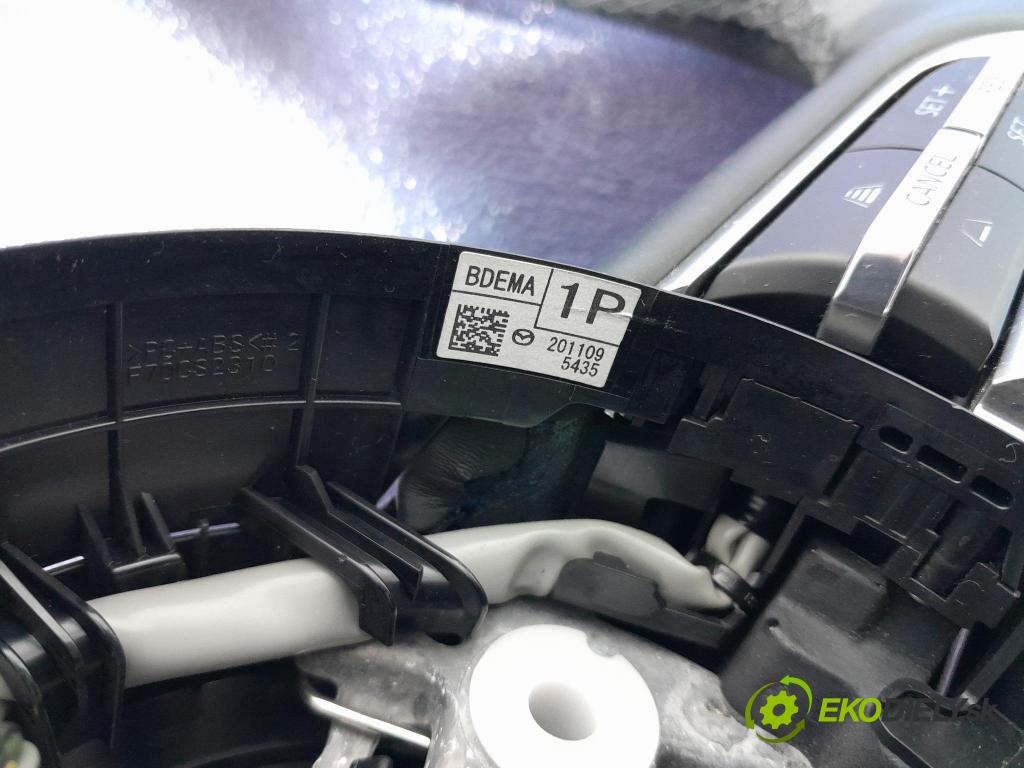 Mazda 3 2021 volant 6412813