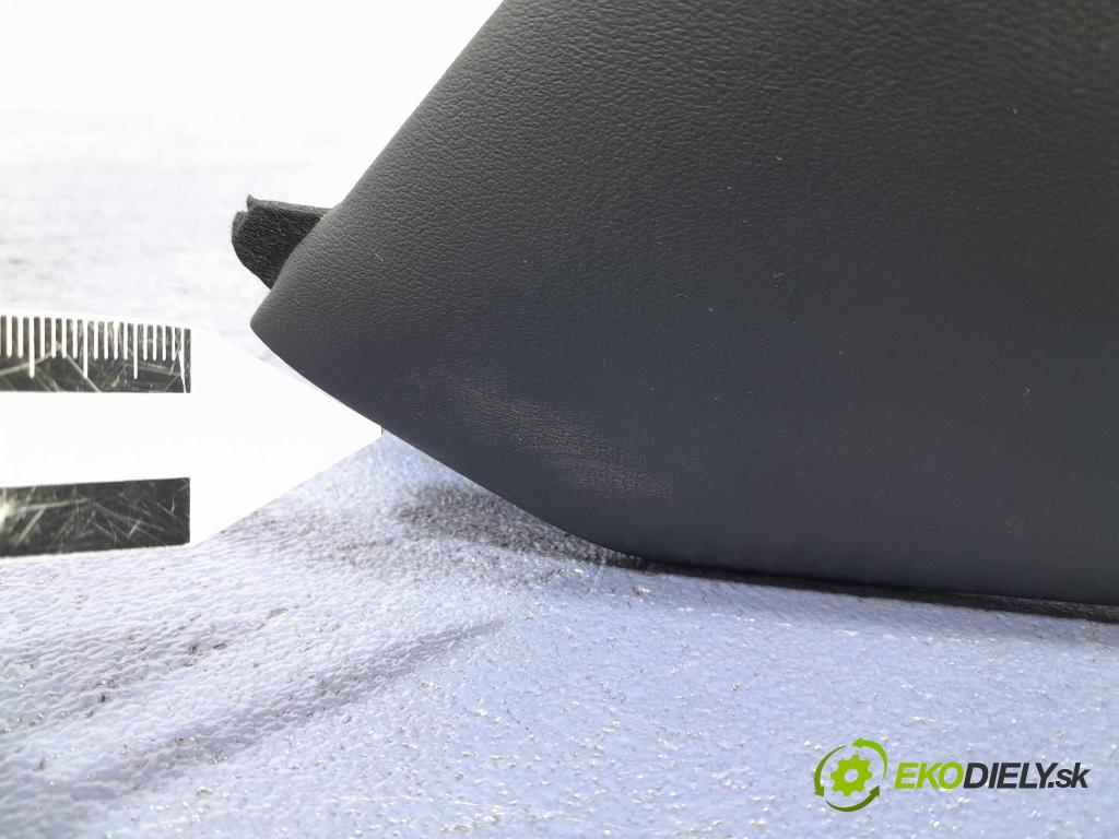 Mazda 3 2021 kryt Plast: Interiéry: BDGJ-64341