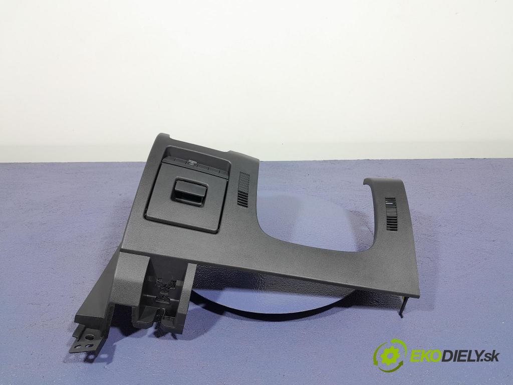 Mazda 3 2021 kryt Plast: Interiéry: BDGF -64891