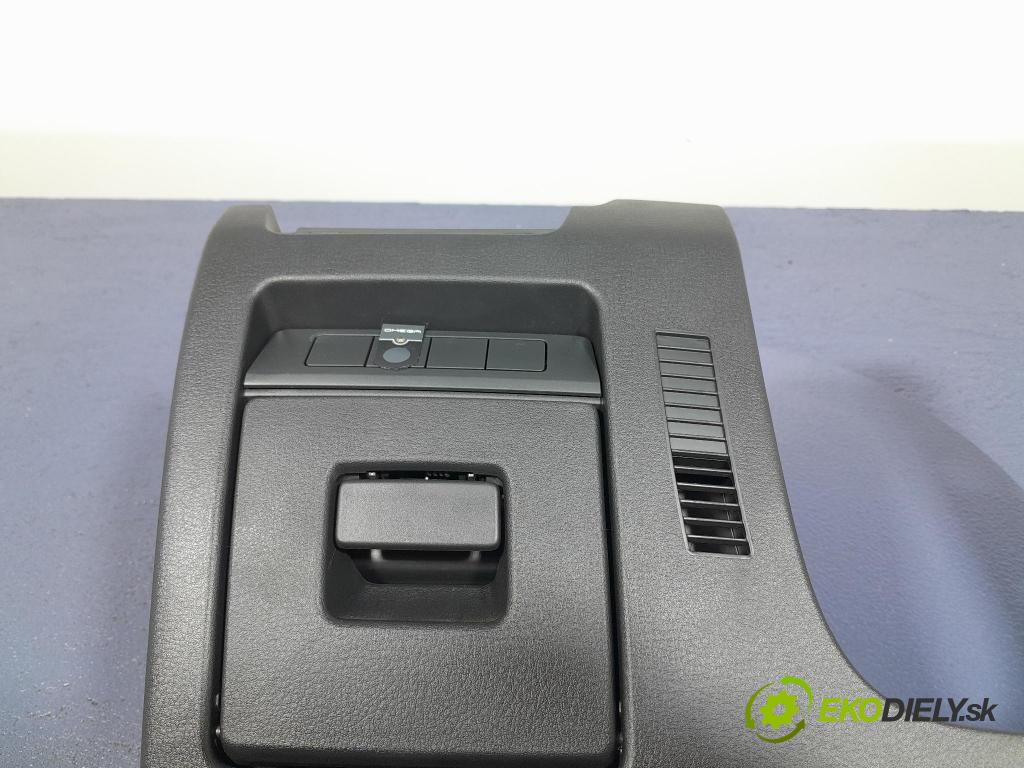 Mazda 3 2021 kryt Plast: Interiéry: BDGF -64891