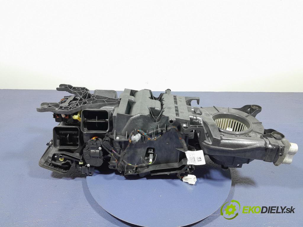 Mercedes S-klasa 2021 radiator A2238300000