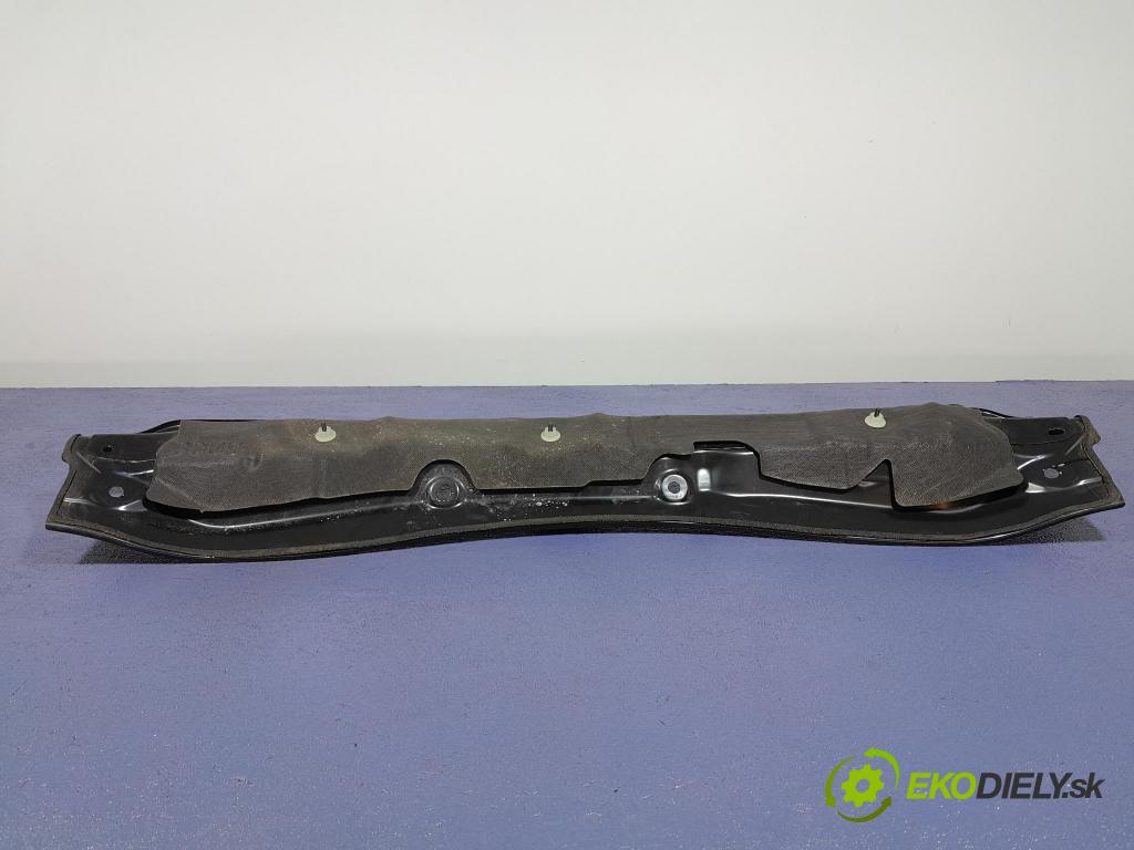 Mazda 3 2021 torpédo 