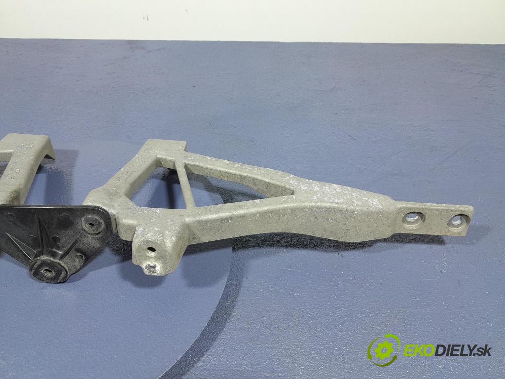 Mercedes S-klasa 2021 kryt Plast: podvozek: A2235248500