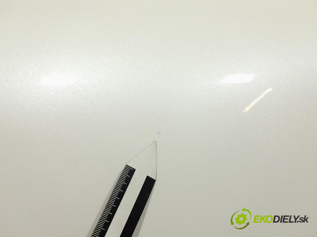 Mazda 3 2021 dvere Predné Vľavo: