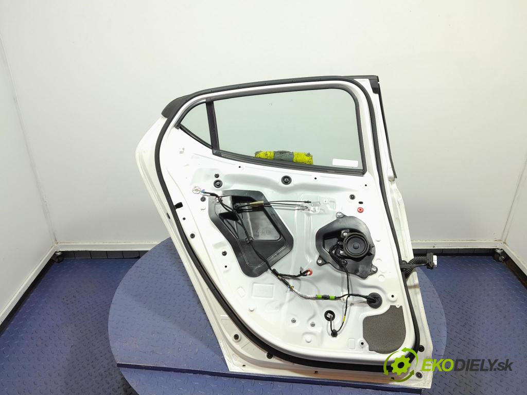 Mazda 3 2021 dveře Zad: Vlevo, odjet: