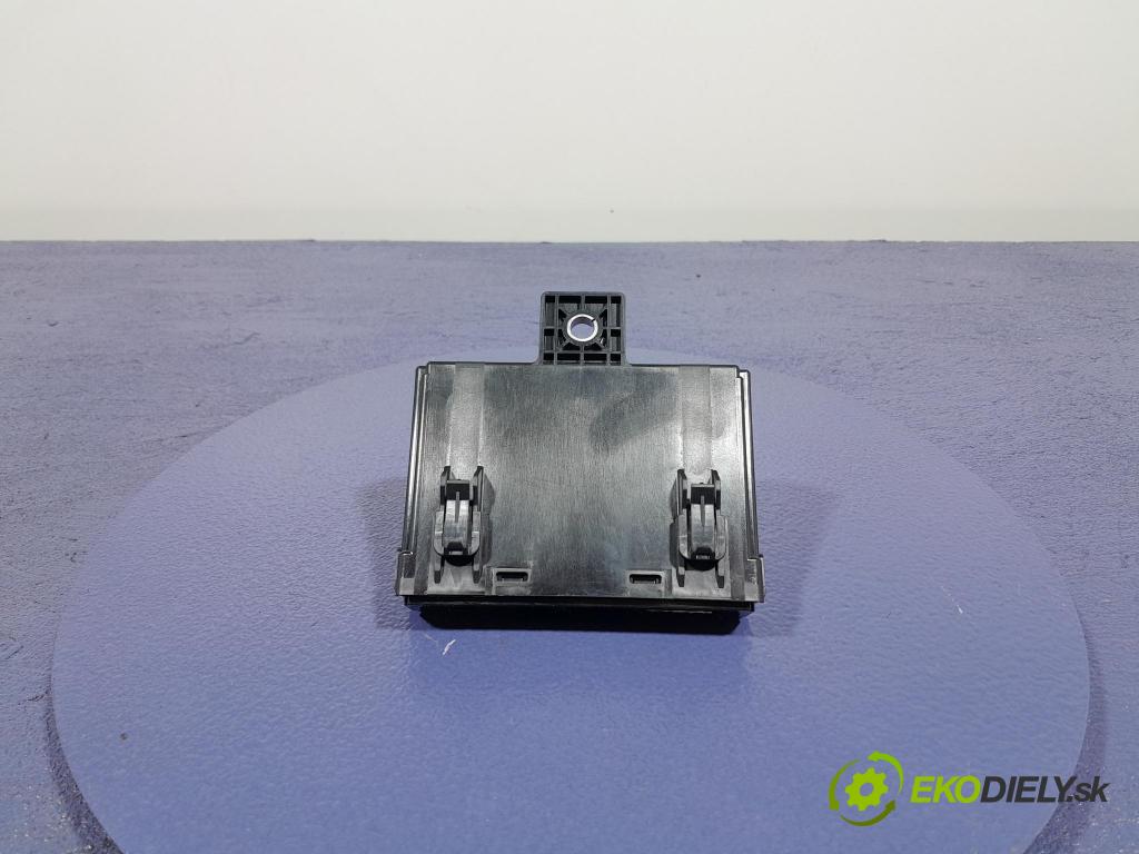 Mazda 3 2021 riadiaca jednotka BCKA 675MO F