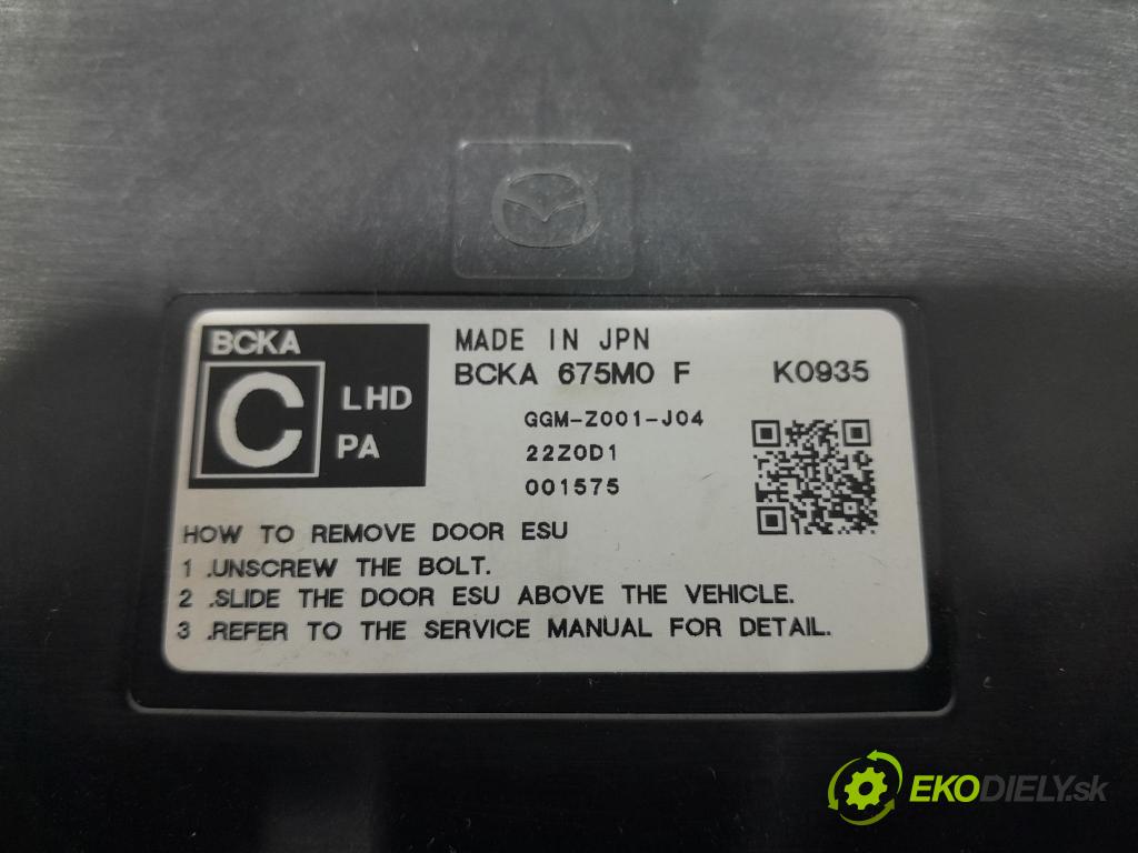 Mazda 3 2021 řídící jednotka BCKA 675MO F