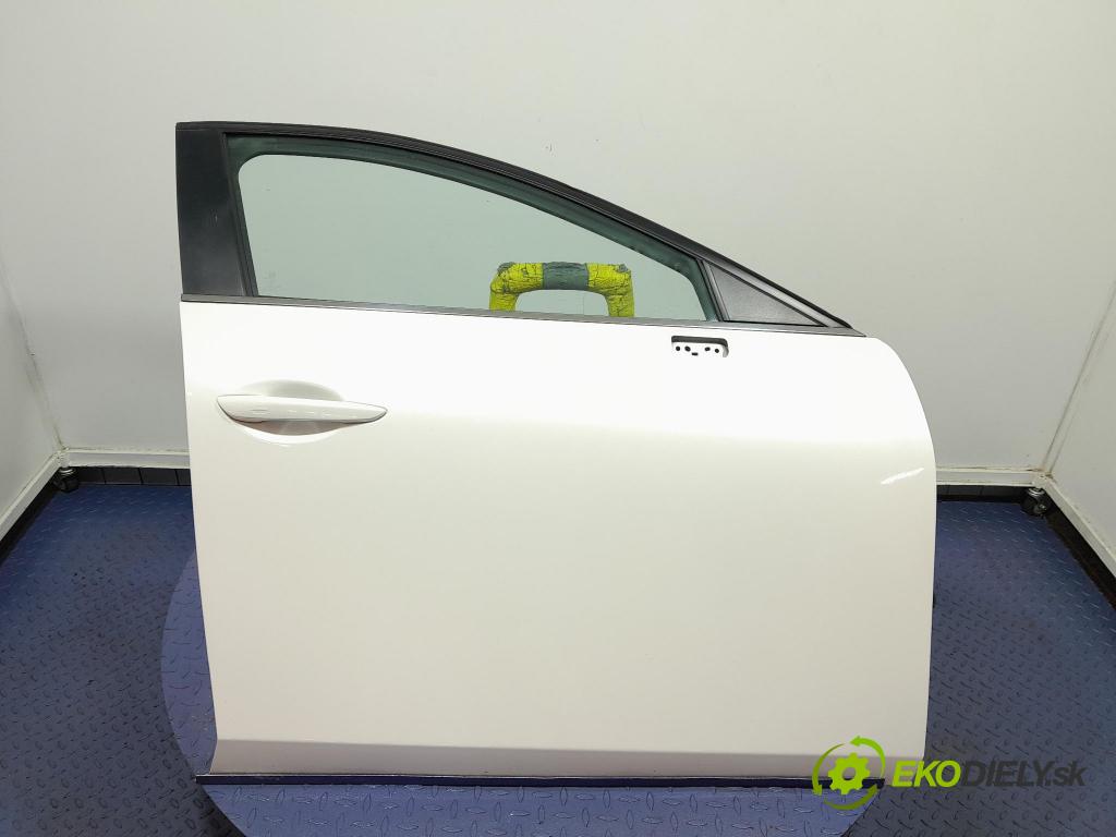 Mazda 3 2021 dveře před prave