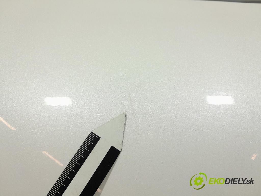 Mazda 3 2021 dveře před prave