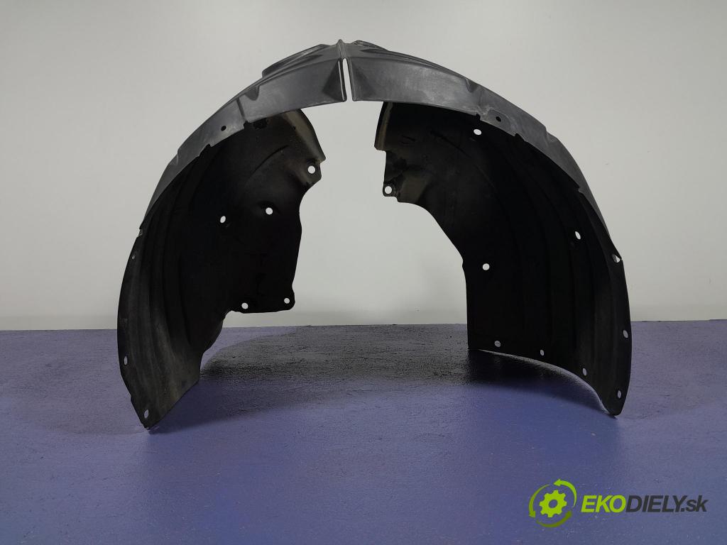 Mazda 3 2021 Blatník: Plastové: Predné